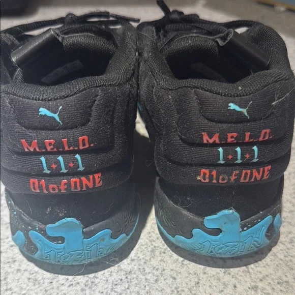 Puma Black and Blue Sneakers with Classic Design - Picture 2 of 5